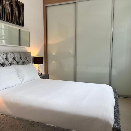 One Bedroom Apartment In Holborn Londra Dış mekan fotoğraf